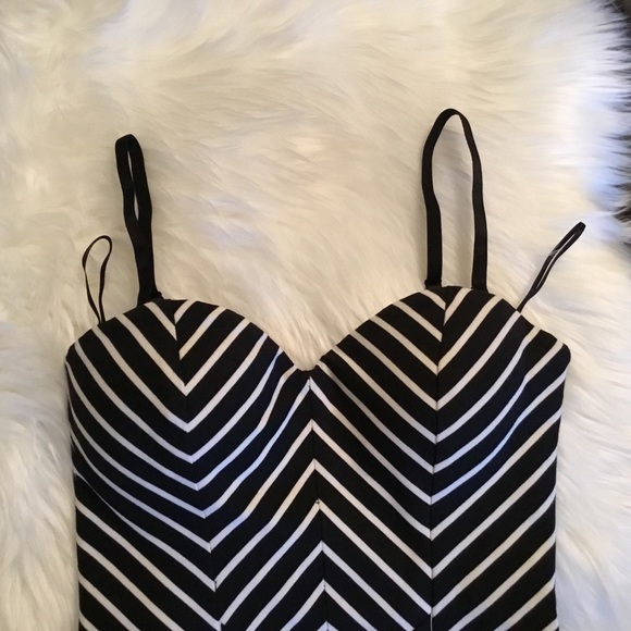 Vintage Guess Body Con Dress - Picture 3 of 6